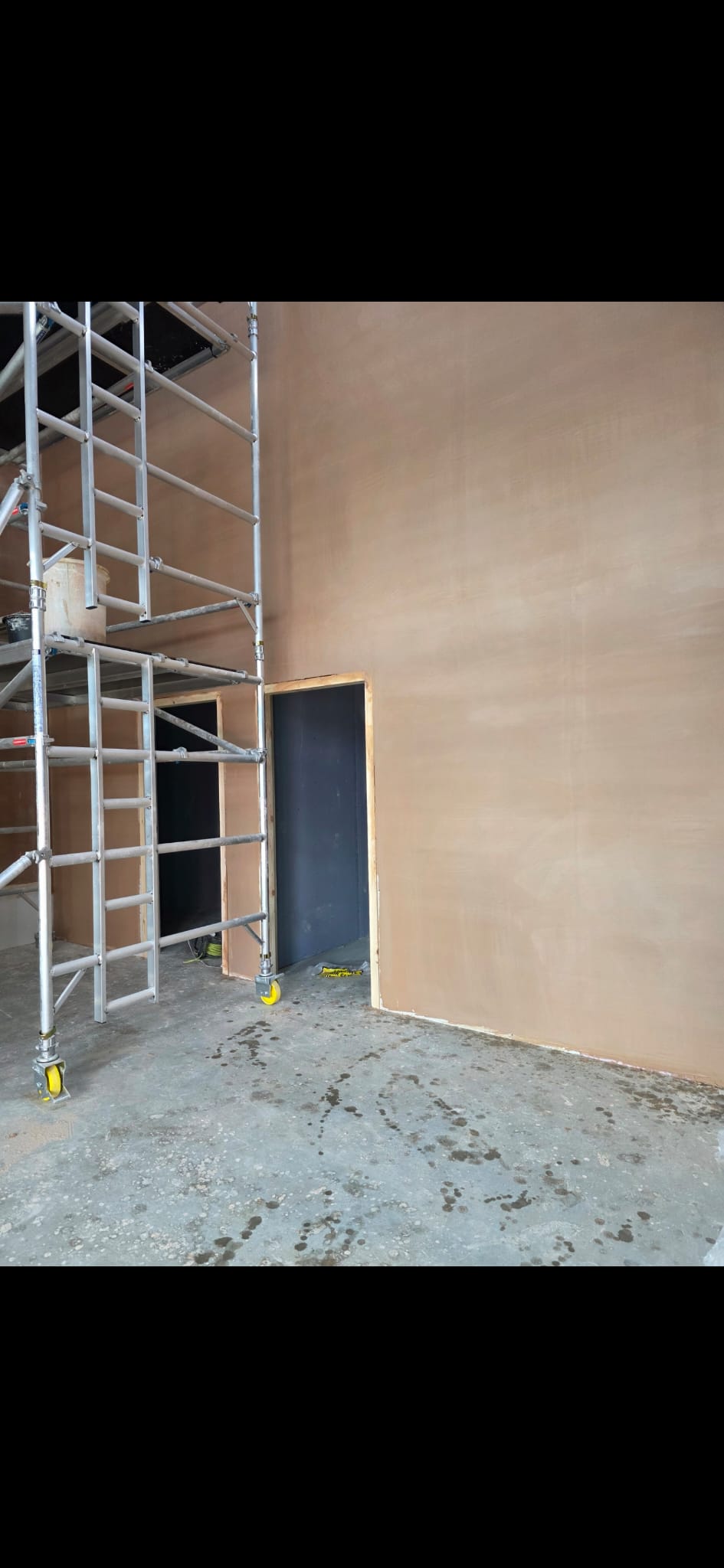 Hallway plastering